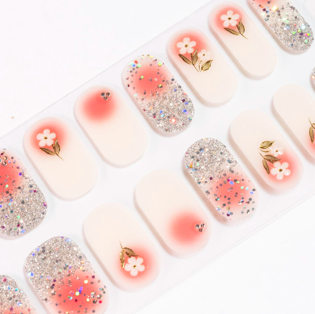 Pink Daisy Gel Nails